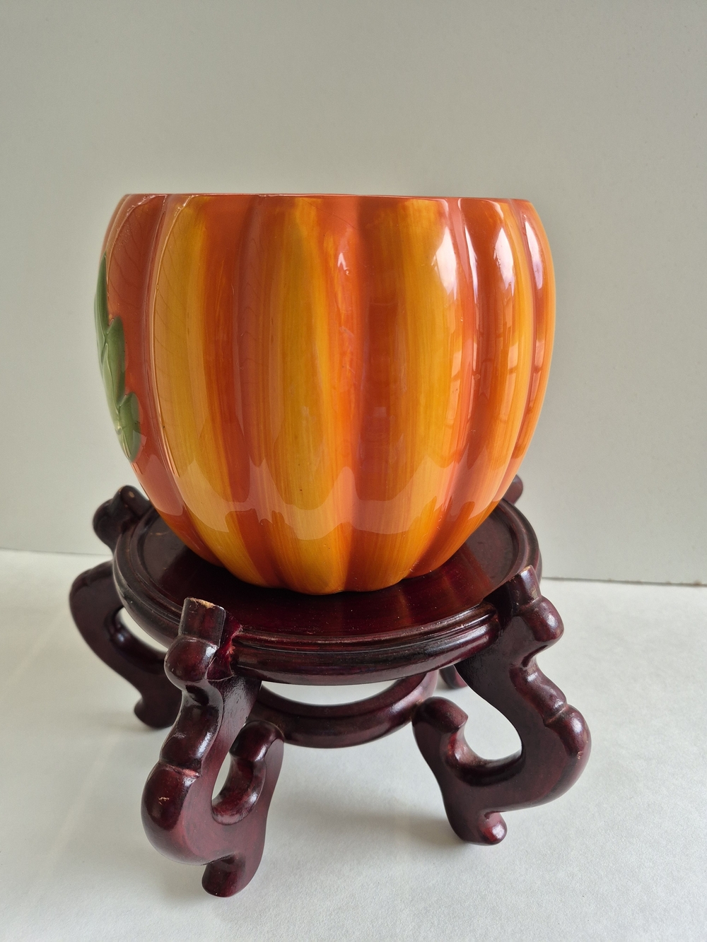 Orange Ceramic Pumpkin Planter with Stopper. Painted Green Leaf - Picture 4 of 6